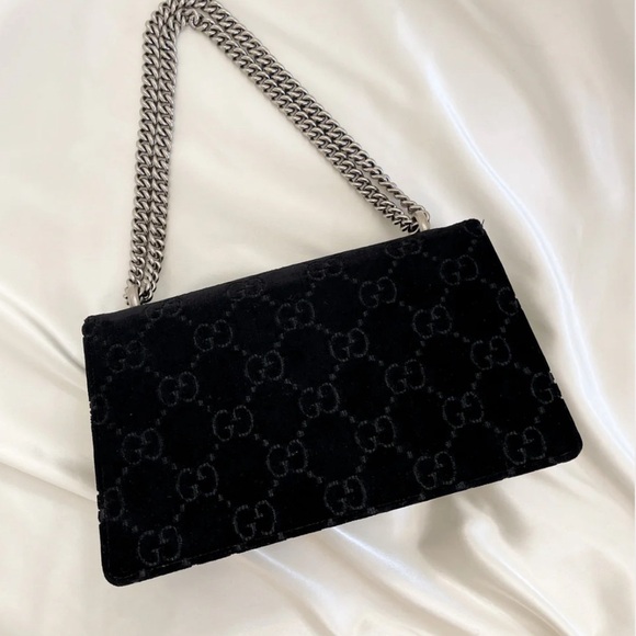GUCCI Velvet Dionysus Shoulder Bag - Picture 3 of 7